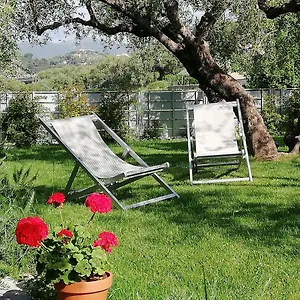 https://sugli-allori.hotelitalianriviera.com